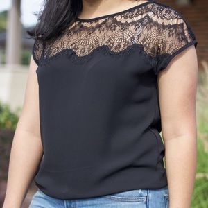 Forever 21 Lace detail blouse